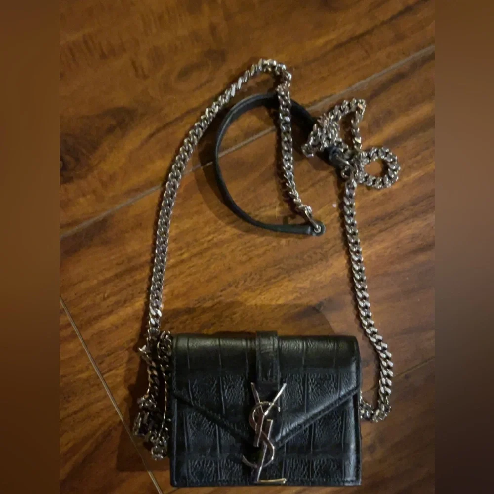 Mini YSL Cross the body bag - Picture 2 of 3